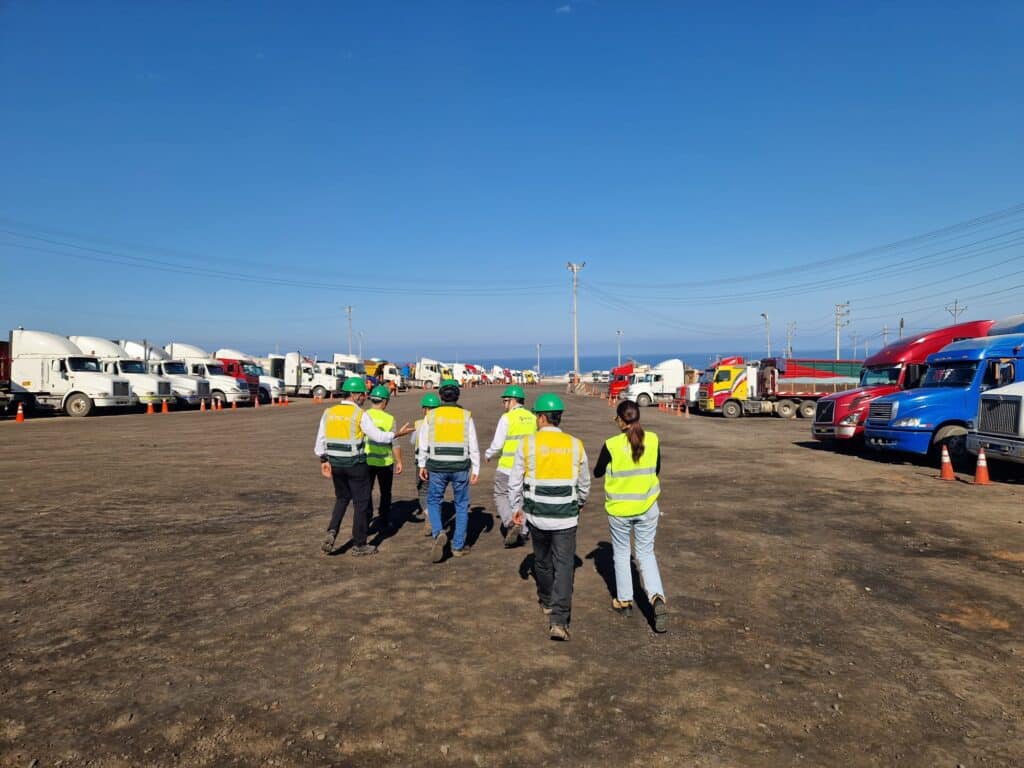 We guide your terminal through every phase of a TOS transition, from preparation to go-live, with a structured, predictable approach that keeps people, processes and operations aligned. dienst 1